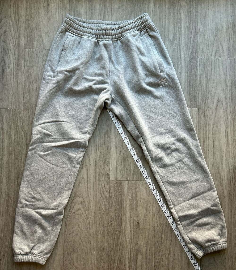 Adidas Trefoil Sweatpants Size Medium Grey Fleece Joggers